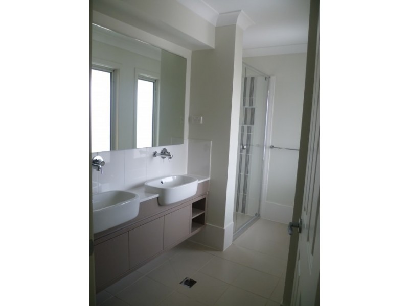 28 Speare Street, Moorebank NSW 2170