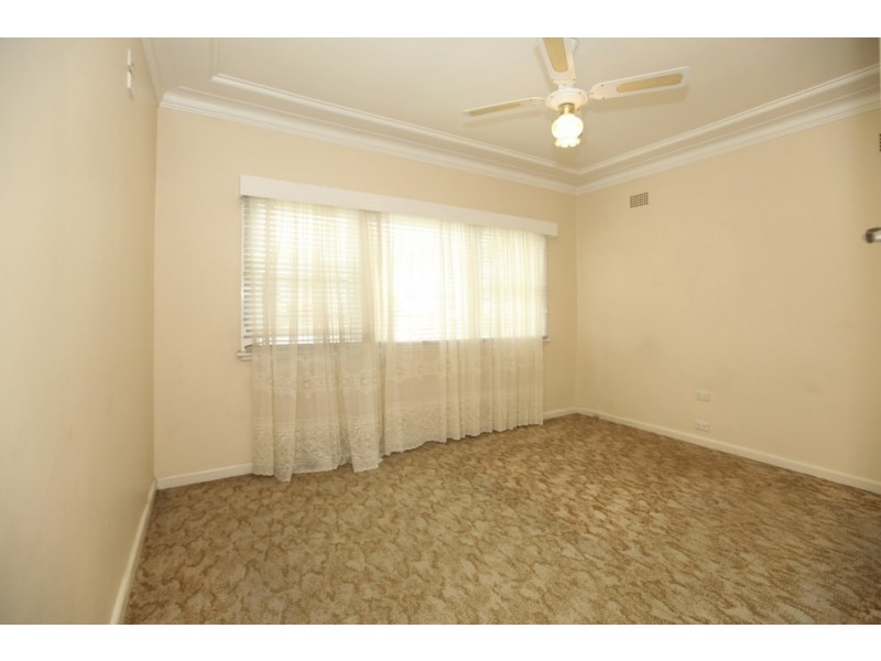 2 Kiora Street, Panania NSW 2213