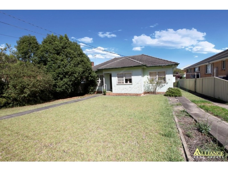 112 Hinemoa Street, Panania NSW 2213