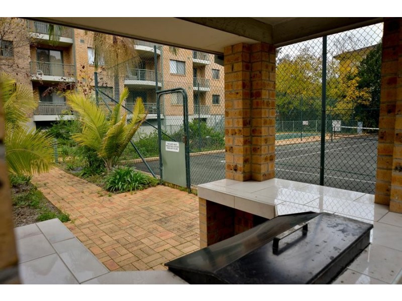 10/16 Frank Oliveri Drive, Chipping Norton NSW 2170