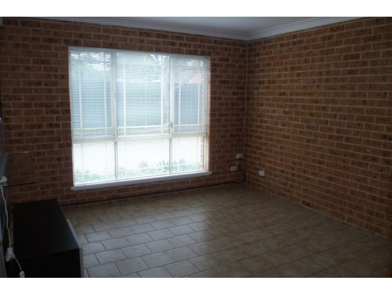 3/17 Third Avenue, Macquarie Fields NSW 2564