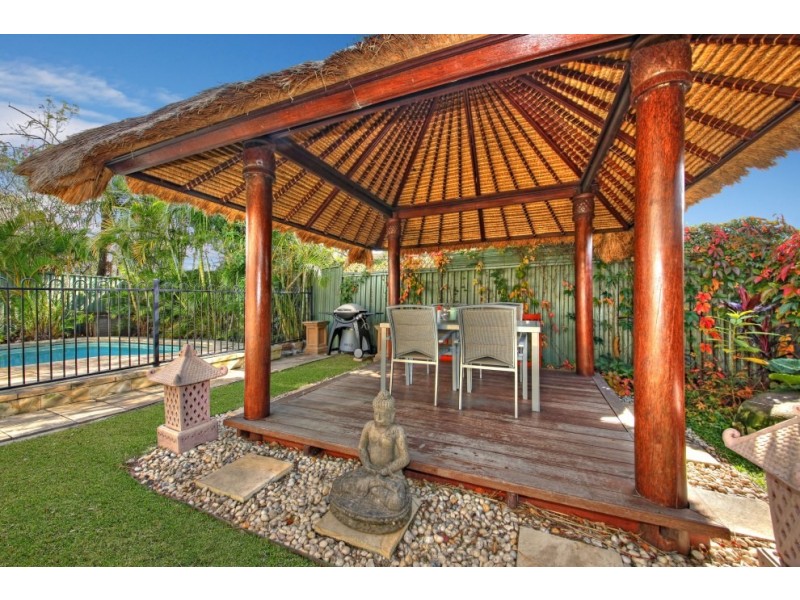 5 Stretham Avenue, Picnic Point NSW 2213