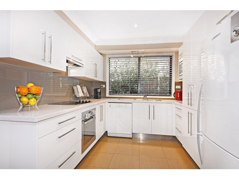 24 Drysdale Avenue, Picnic Point NSW 2213