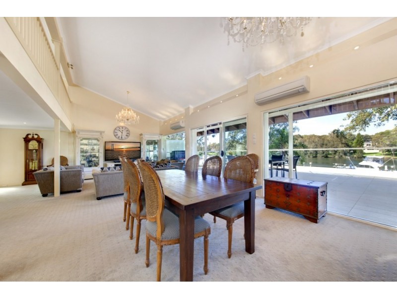 590 Henry Lawson Drive, East Hills NSW 2213