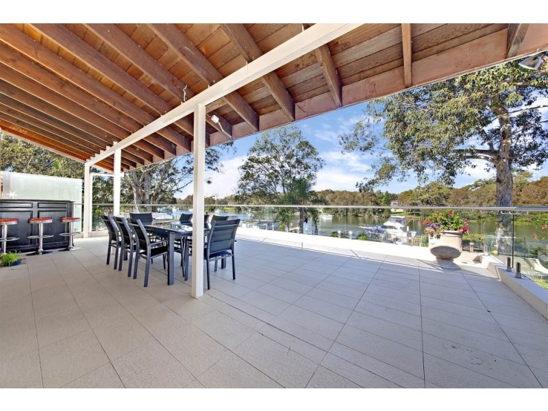 590 Henry Lawson Drive, East Hills NSW 2213