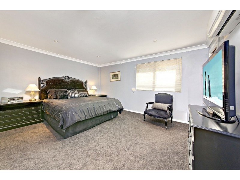 590 Henry Lawson Drive, East Hills NSW 2213