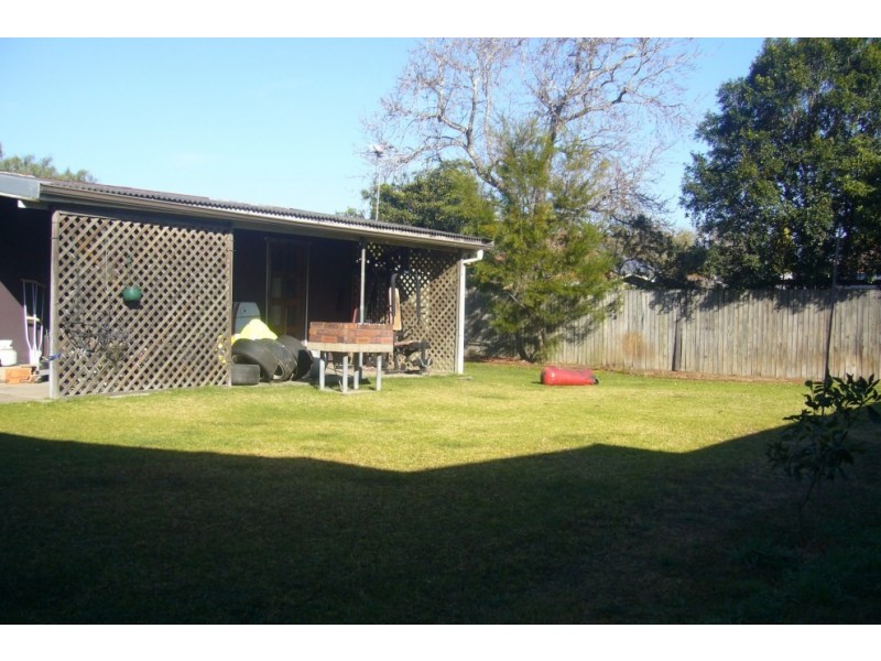 18 Lindsay Street, Panania NSW 2213