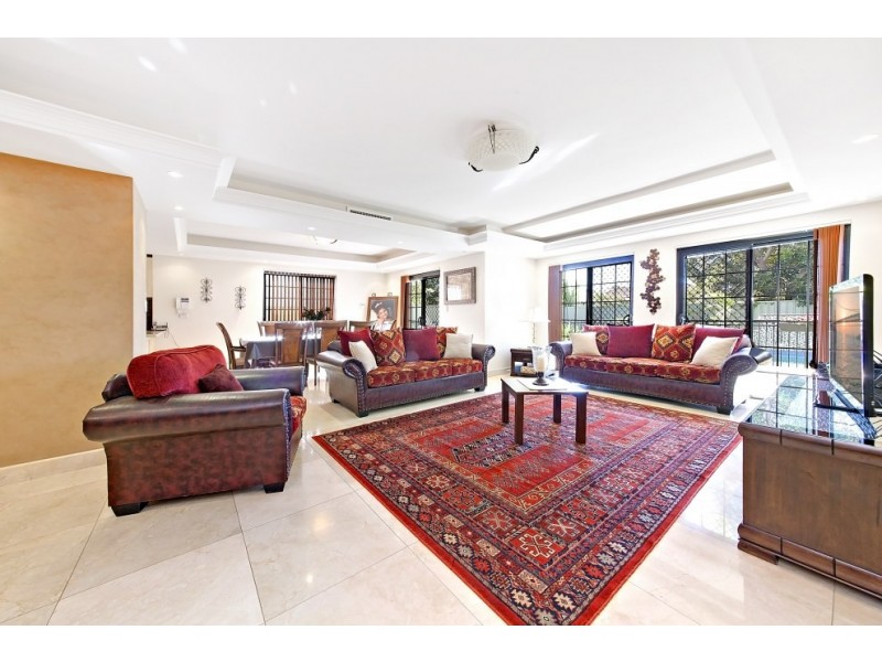 10 Dowding Street, Panania NSW 2213