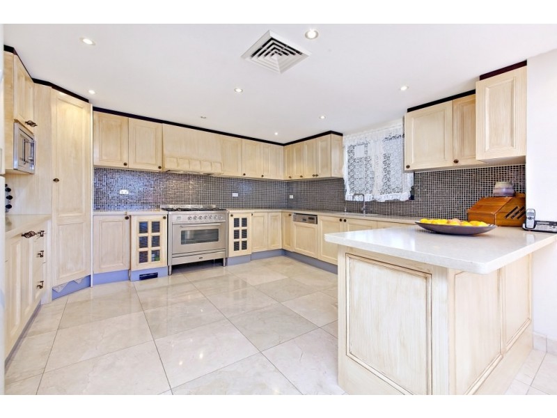 10 Dowding Street, Panania NSW 2213