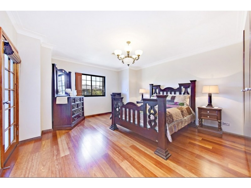 10 Dowding Street, Panania NSW 2213