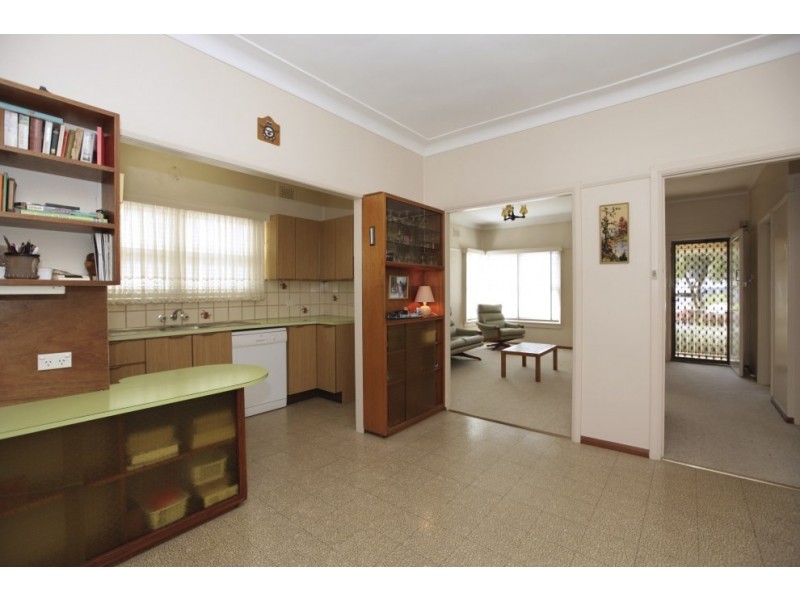 10 Topping Street, Panania NSW 2213