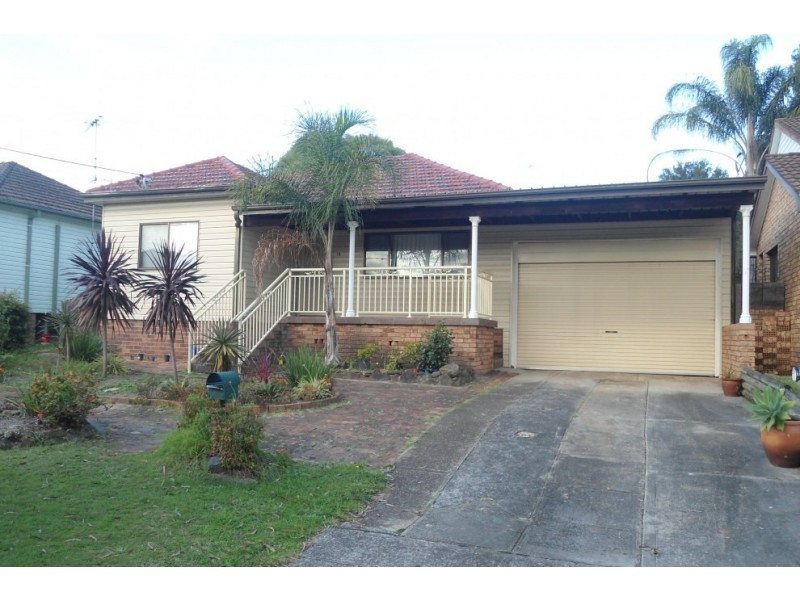 19 Drysdale Avenue, Picnic Point NSW 2213
