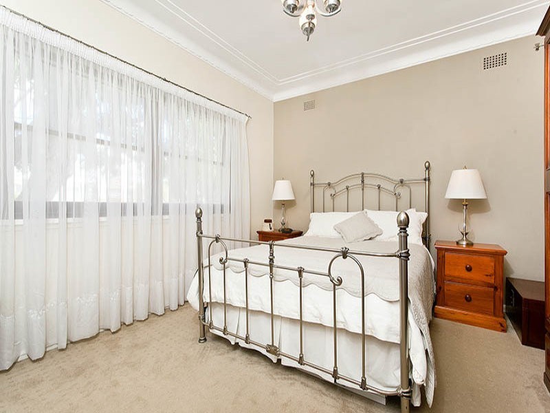 17 Endeavour Street, Sans Souci NSW 2219