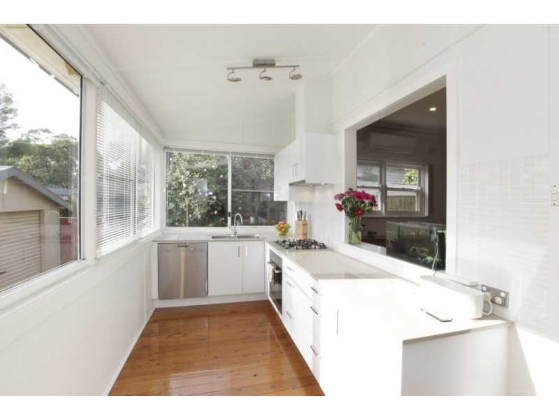 6 Woodburn Avenue, Panania NSW 2213