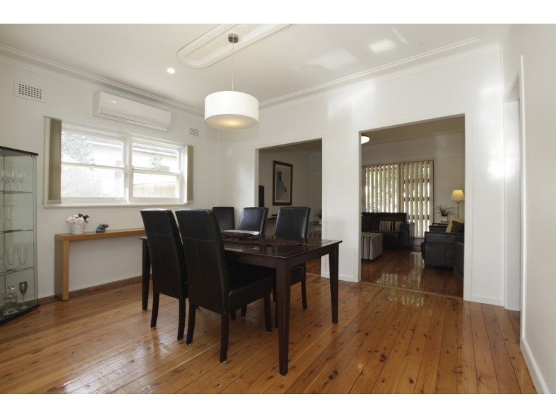 6 Woodburn Avenue, Panania NSW 2213