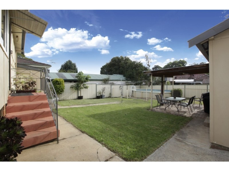6 Woodburn Avenue, Panania NSW 2213