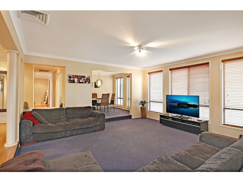 22 Hovea Court, Voyager Point NSW 2172