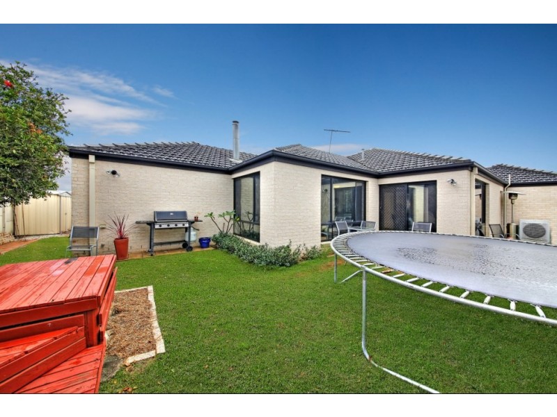 22 Hovea Court, Voyager Point NSW 2172