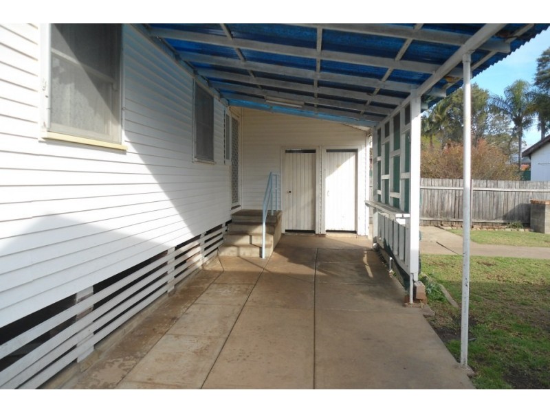 10 Hazelglen Avenue, Panania NSW 2213