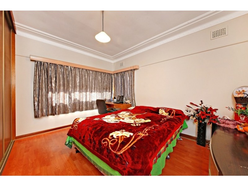 135 Arab Road, Padstow NSW 2211