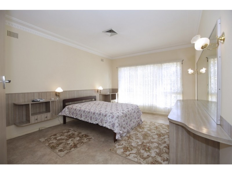 10 Kenneth Avenue, Panania NSW 2213