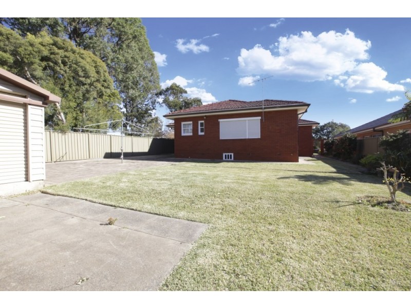 10 Kenneth Avenue, Panania NSW 2213