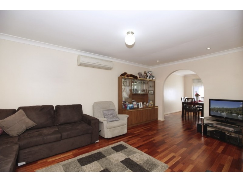 23 Fromelles Avenue, Milperra NSW 2214