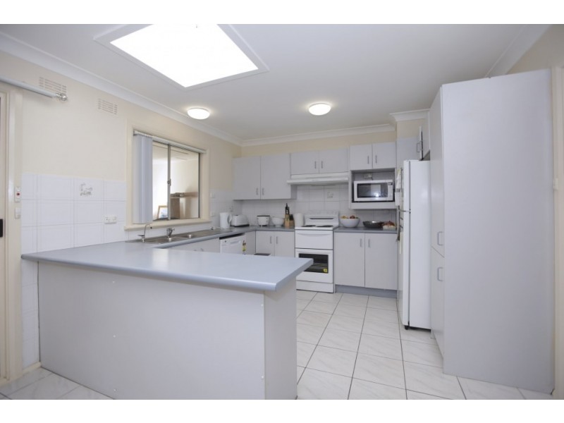 23 Fromelles Avenue, Milperra NSW 2214