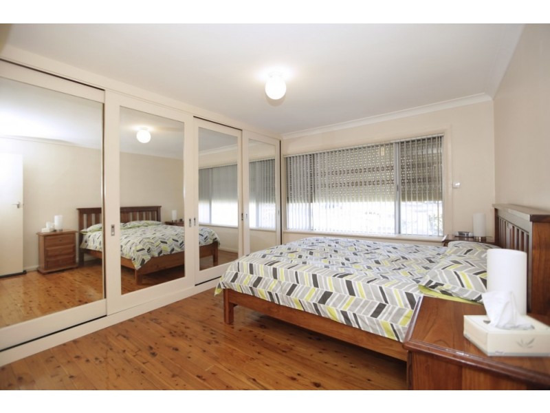 23 Fromelles Avenue, Milperra NSW 2214