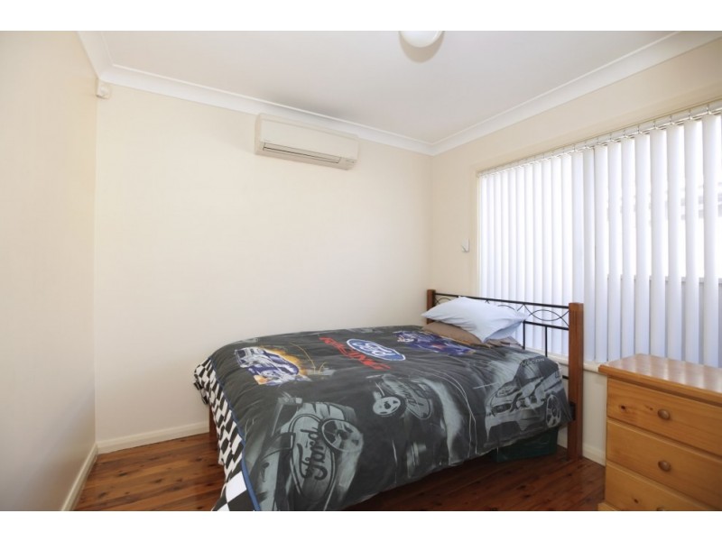 23 Fromelles Avenue, Milperra NSW 2214