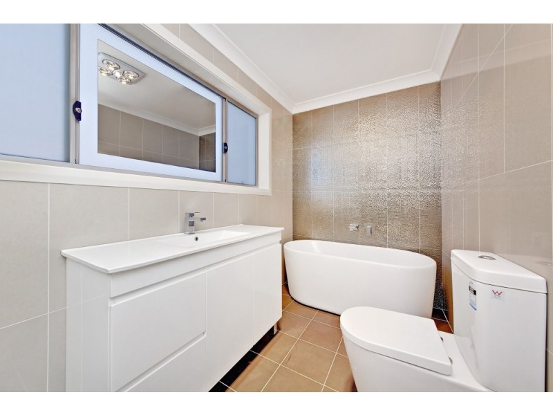 9a Cheatle Street, East Hills NSW 2213