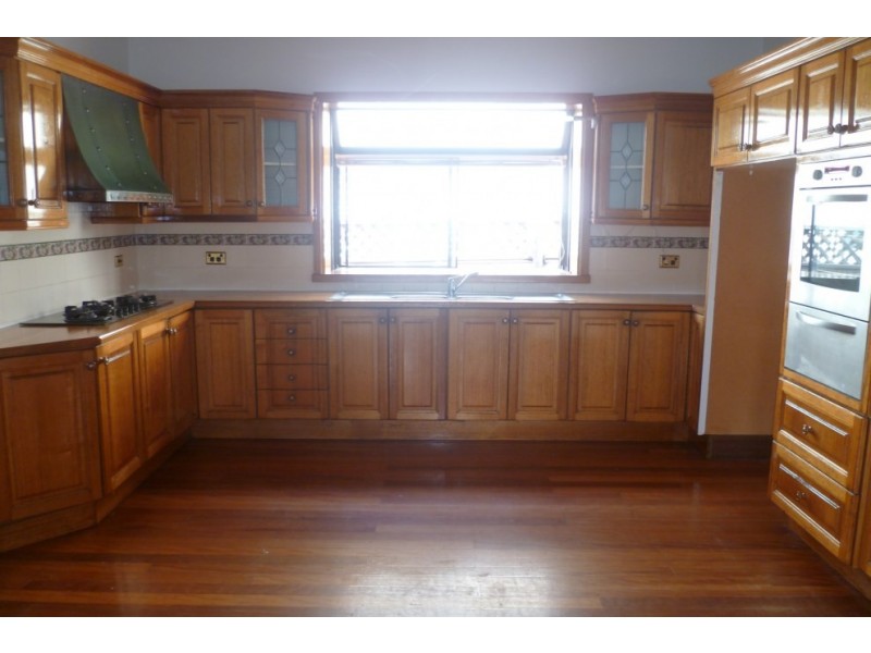 5 Oberon Street, Blakehurst NSW 2221