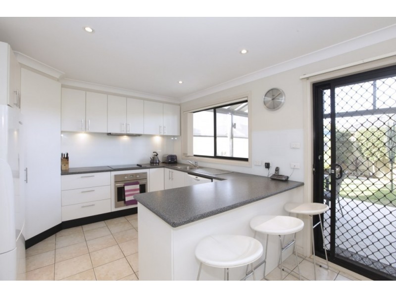 23 Eileen Street, Picnic Point NSW 2213