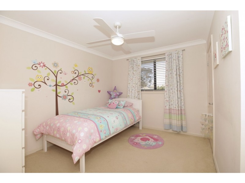 23 Eileen Street, Picnic Point NSW 2213