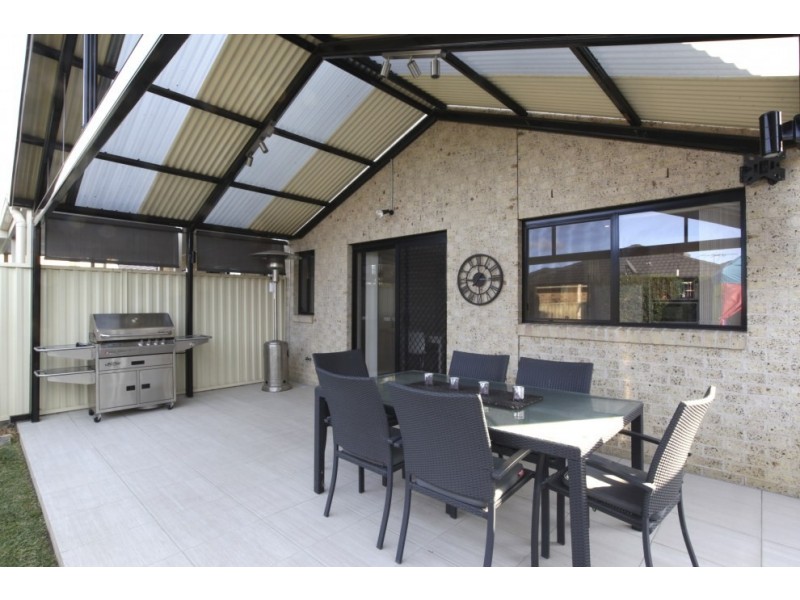 23 Eileen Street, Picnic Point NSW 2213