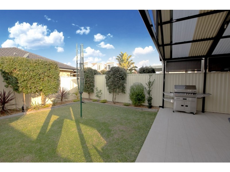 23 Eileen Street, Picnic Point NSW 2213