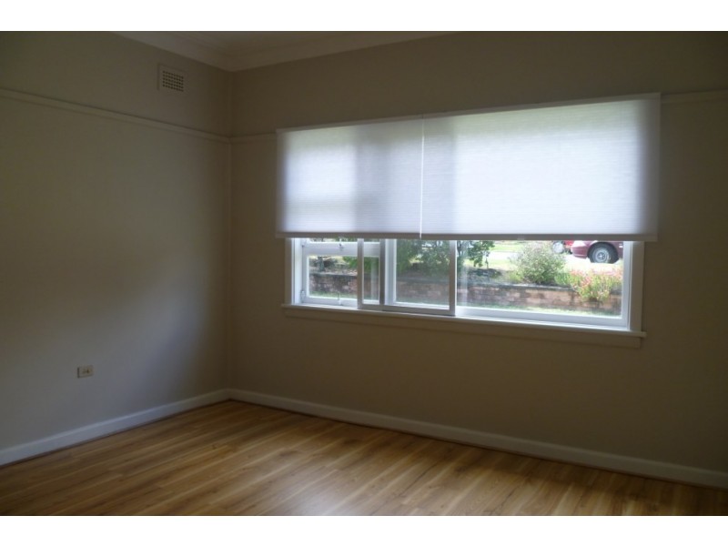 206 Lambeth Street, Picnic Point NSW 2213