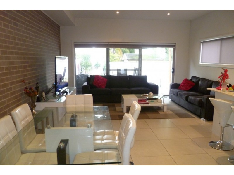 2 Wyatt Avenue, Padstow NSW 2211