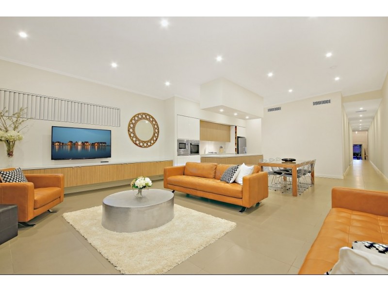 25 Picnic Point Road, Panania NSW 2213