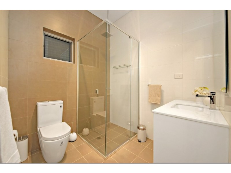 25 Picnic Point Road, Panania NSW 2213