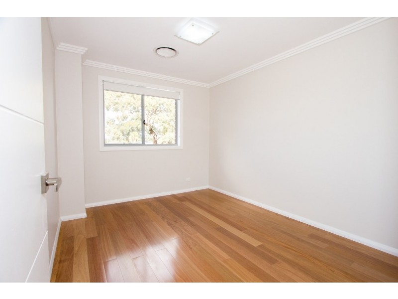 17 Donald Street, Picnic Point NSW 2213