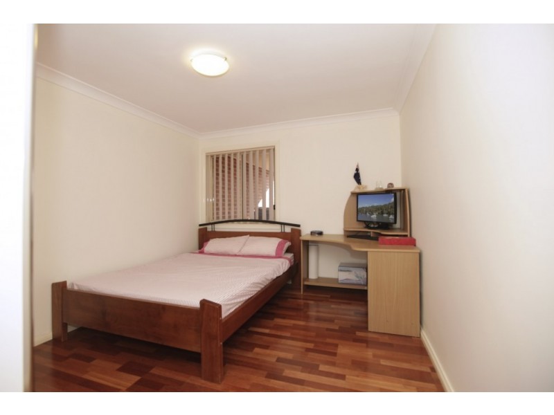 2/18A Abbott Avenue, Sefton NSW 2162