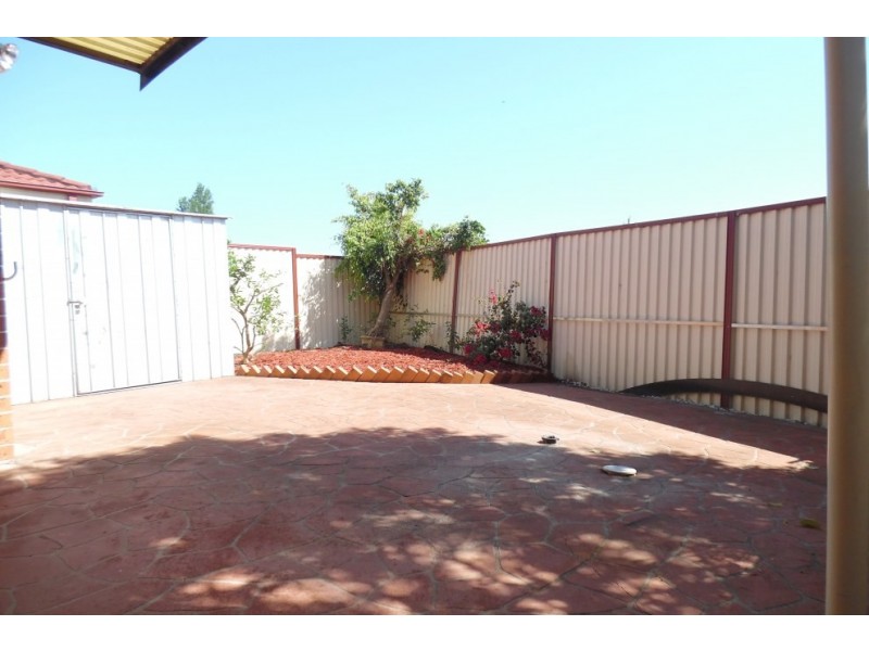 2/18A Abbott Avenue, Sefton NSW 2162