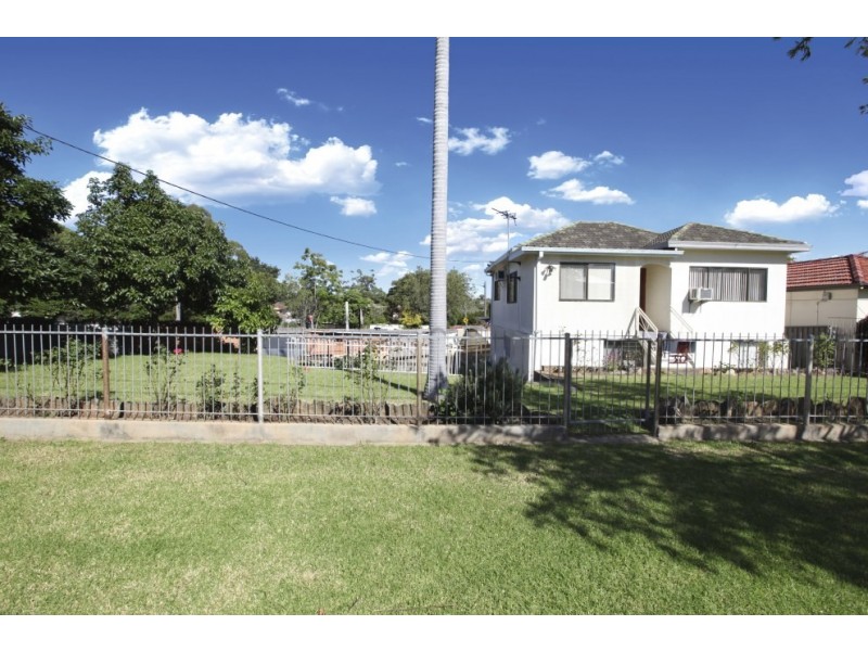 30 Richard Street, Panania NSW 2213