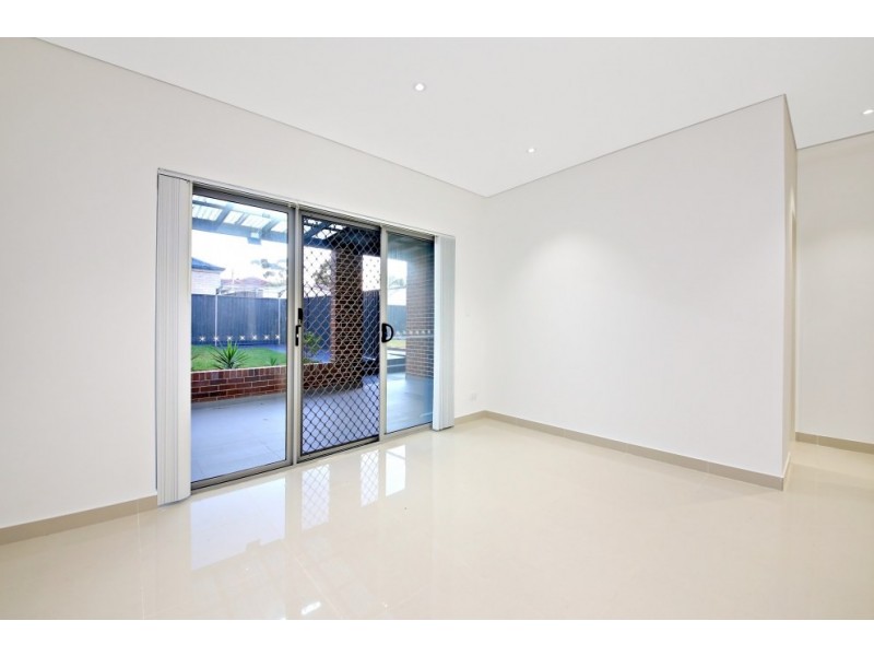 27 Tracey Street, Revesby NSW 2212