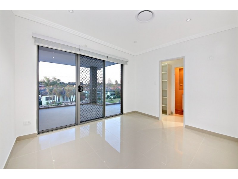 27 Tracey Street, Revesby NSW 2212