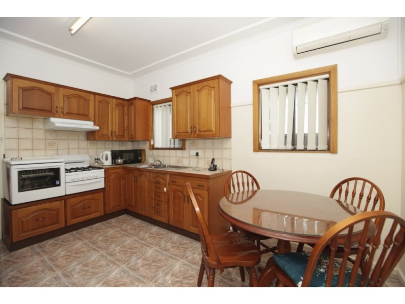 12 Panania Avenue, Panania NSW 2213