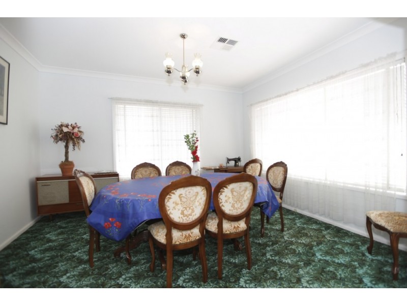 1 Narooma Close, Panania NSW 2213