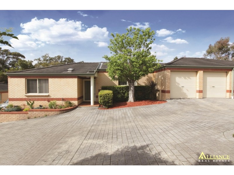 13/879 Henry Lawson Drive, Picnic Point NSW 2213