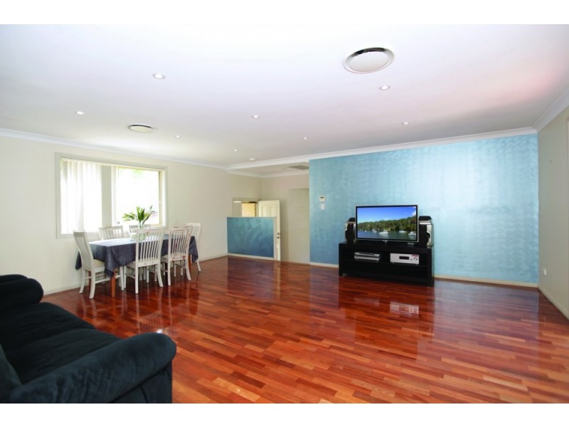 13/879 Henry Lawson Drive, Picnic Point NSW 2213